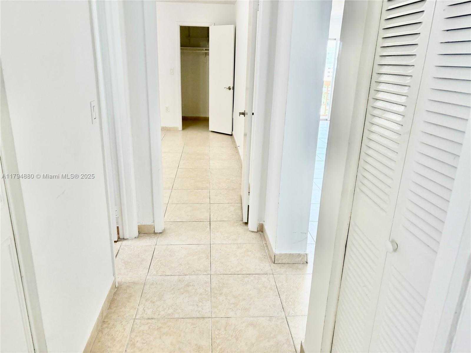 Small Image of 600 NORTH EAST 25TH ST #PHF, Miami Number 9