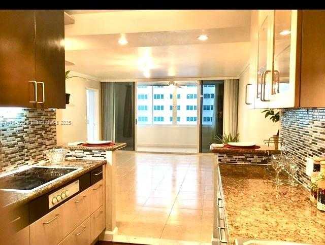 Small Image of 5401 COLLINS AVE #614, Miami Beach Number 7
