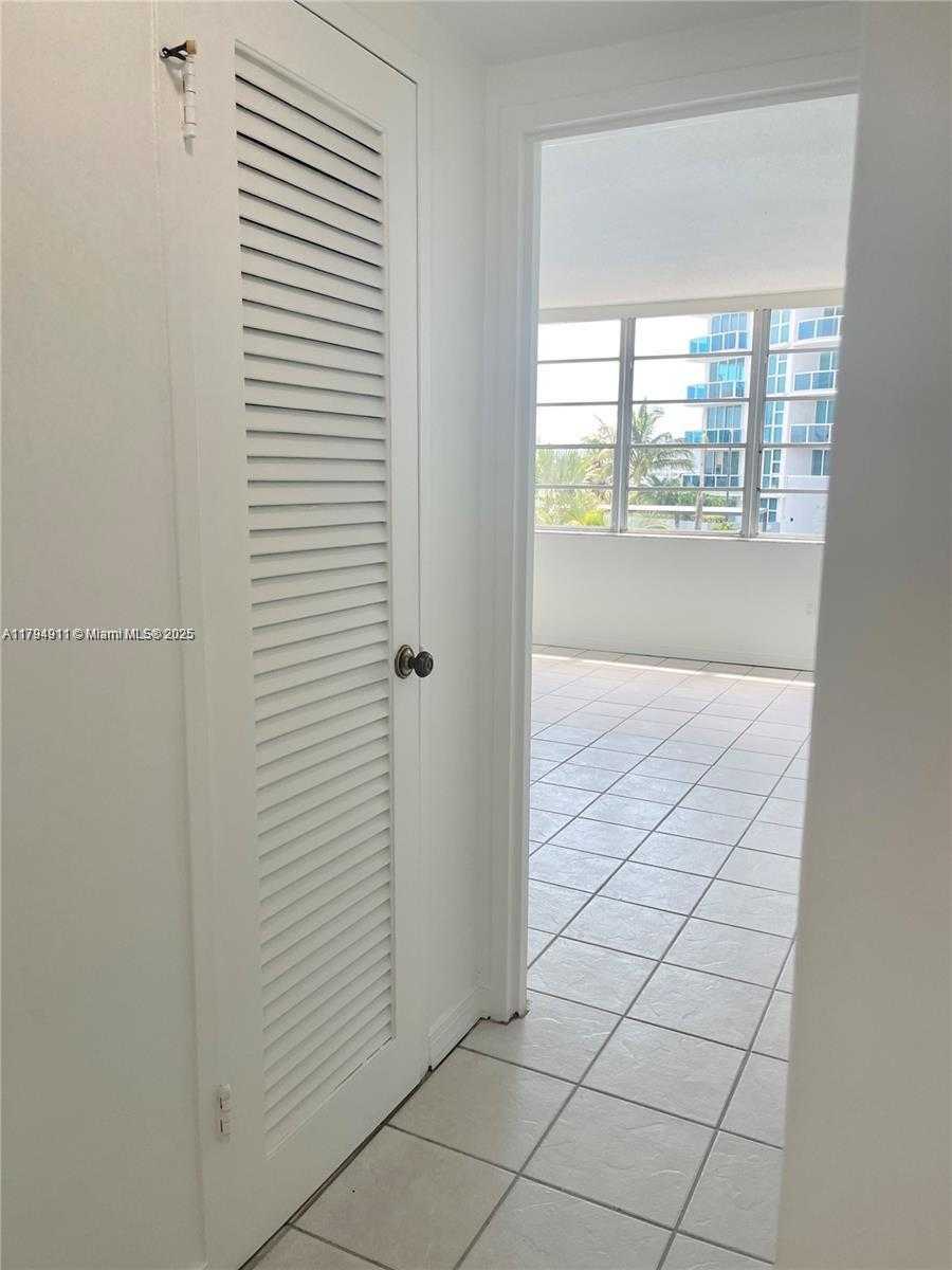 Small Image of 1865 79TH ST CSWY #5M, North Bay Village Number 20
