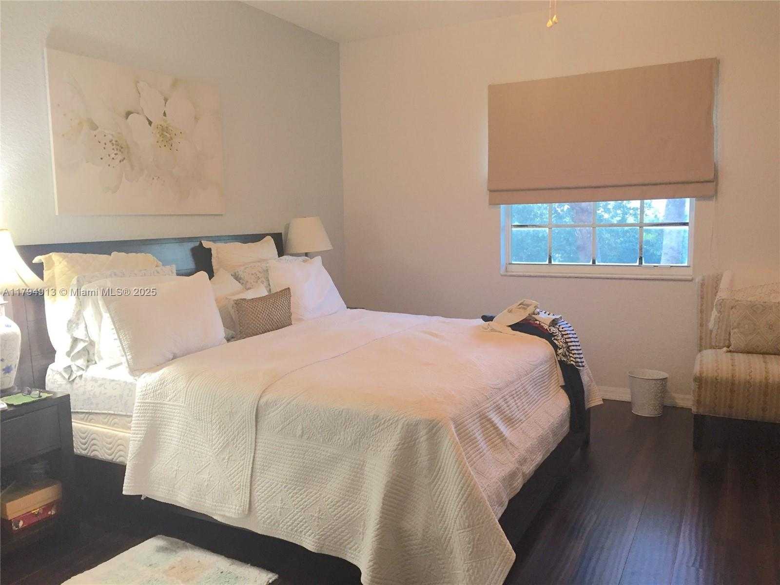 Small Image of 5600 NORTH WEST 114TH PL #207, Doral Number 12