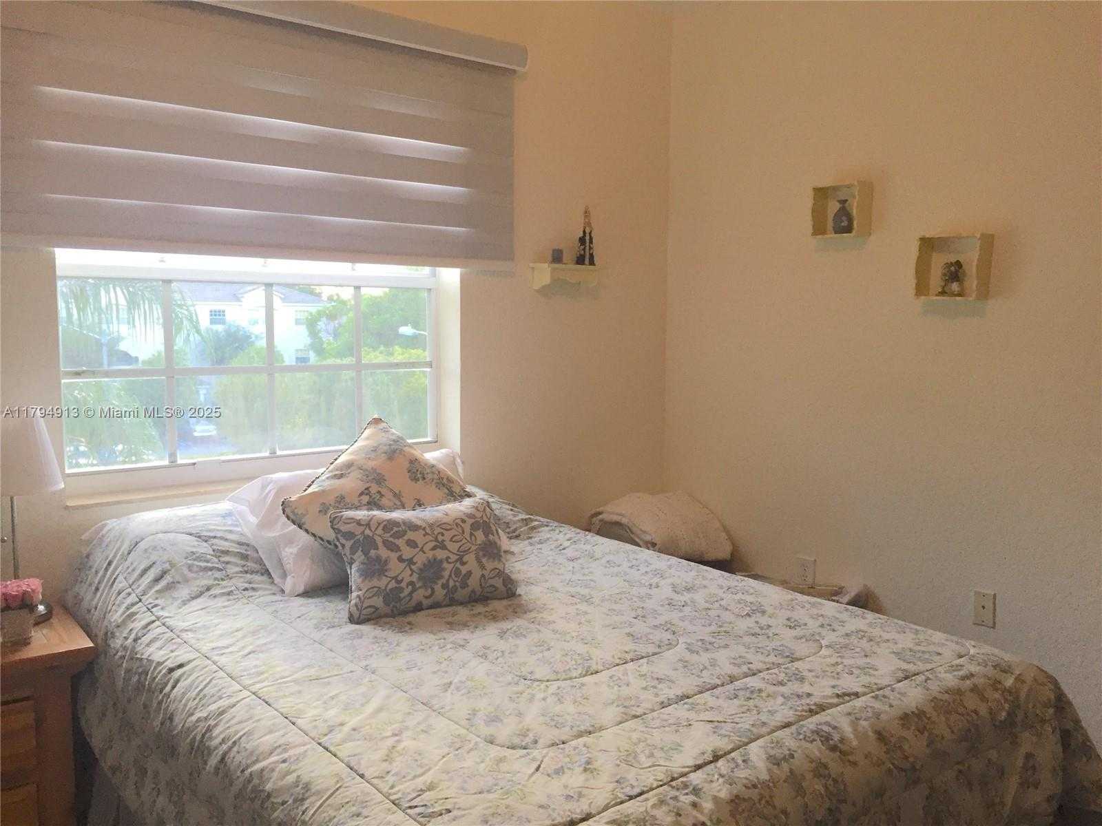 Small Image of 5600 NORTH WEST 114TH PL #207, Doral Number 14