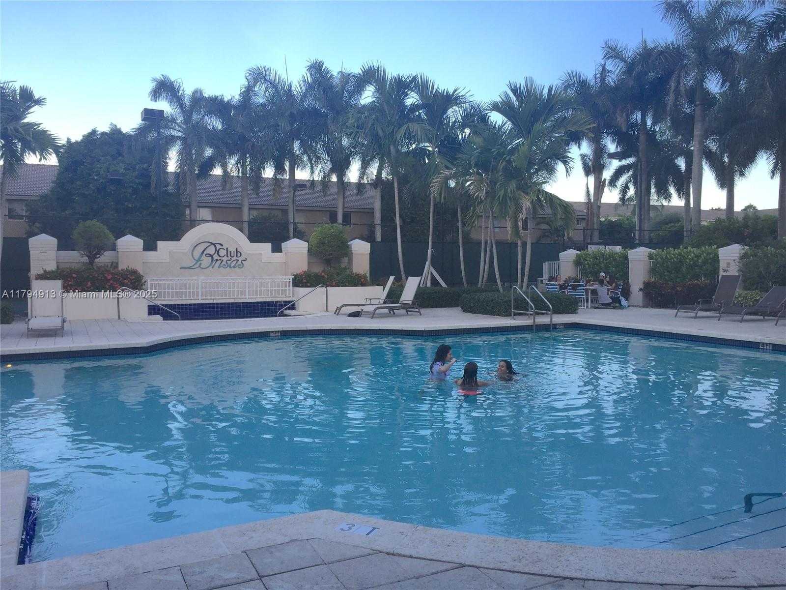 Small Image of 5600 NORTH WEST 114TH PL #207, Doral Number 18