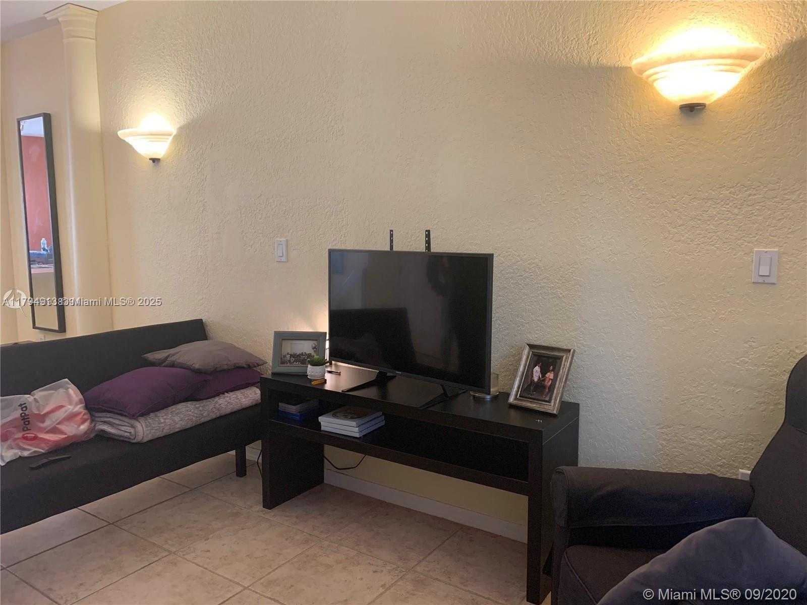 Small Image of 5600 NORTH WEST 114TH PL #207, Doral Number 8