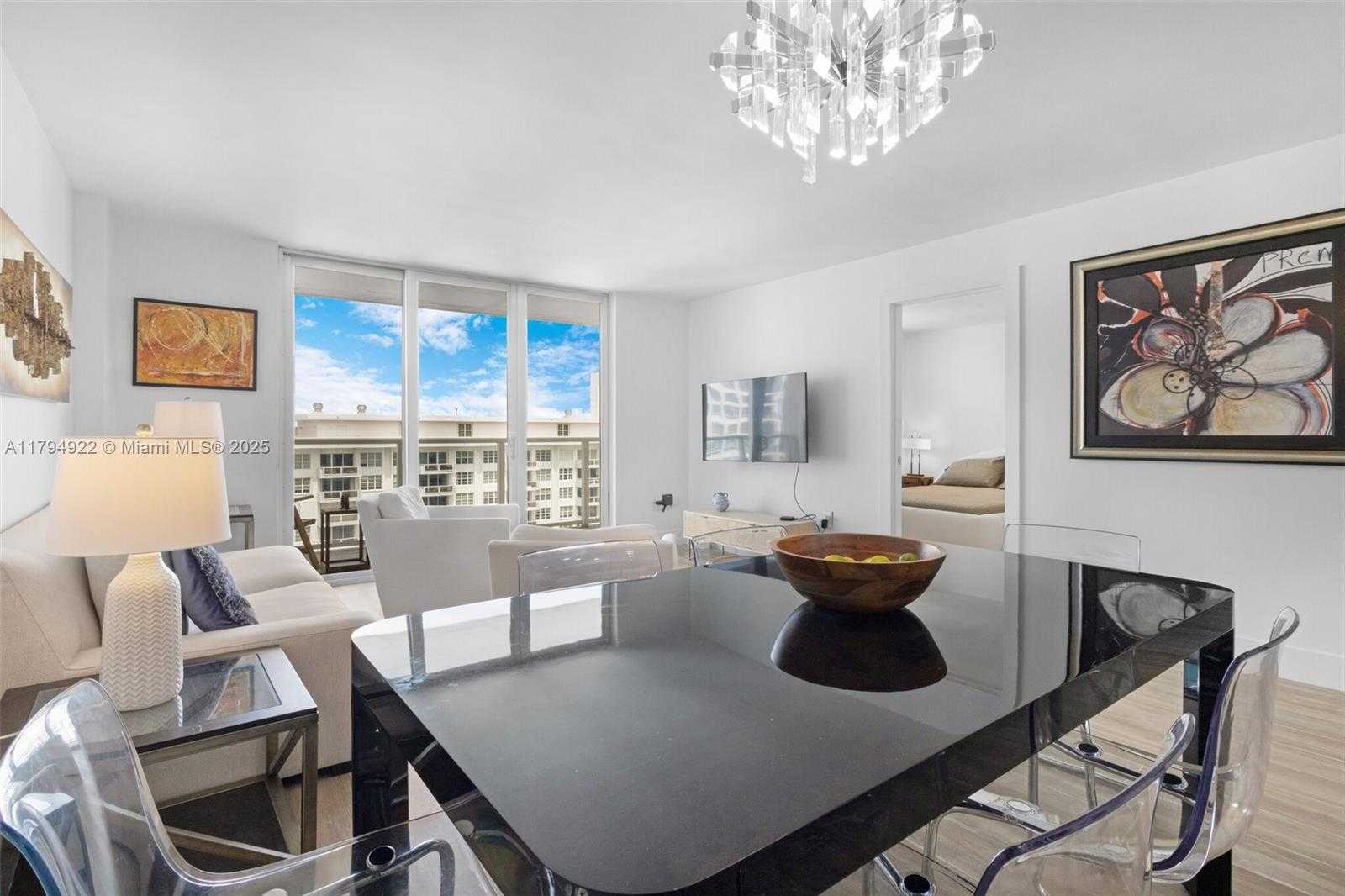 Small Image of 5701 COLLINS AVE #1707, Miami Beach Number 18