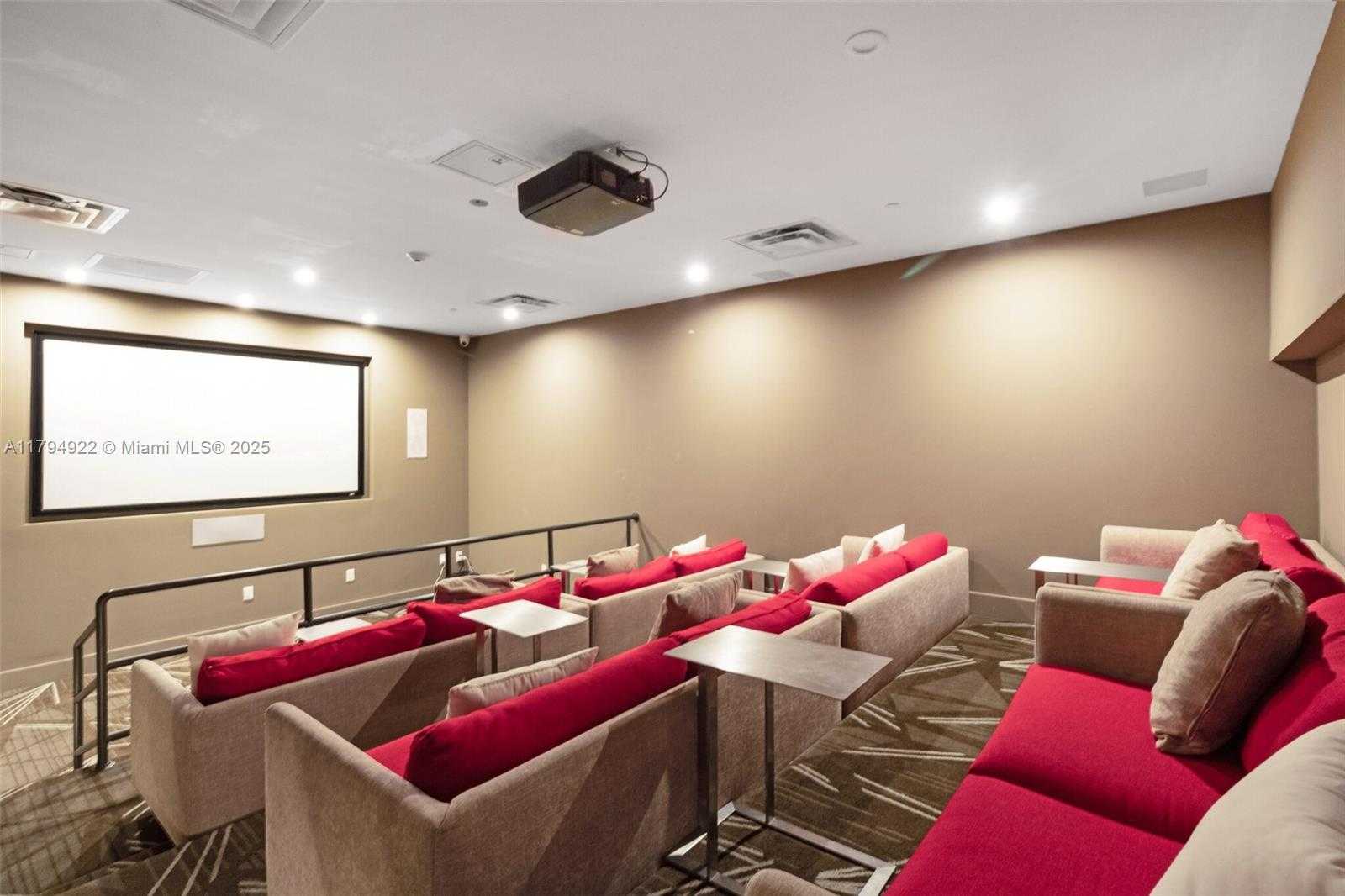 Small Image of 5701 COLLINS AVE #1707, Miami Beach Number 46