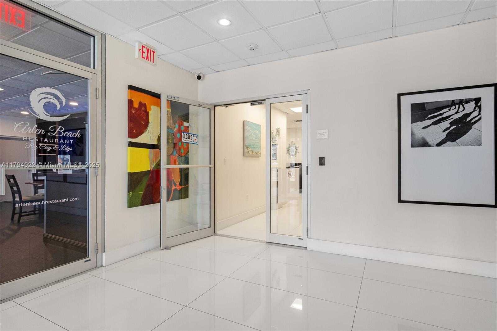 Small Image of 5701 COLLINS AVE #1707, Miami Beach Number 47