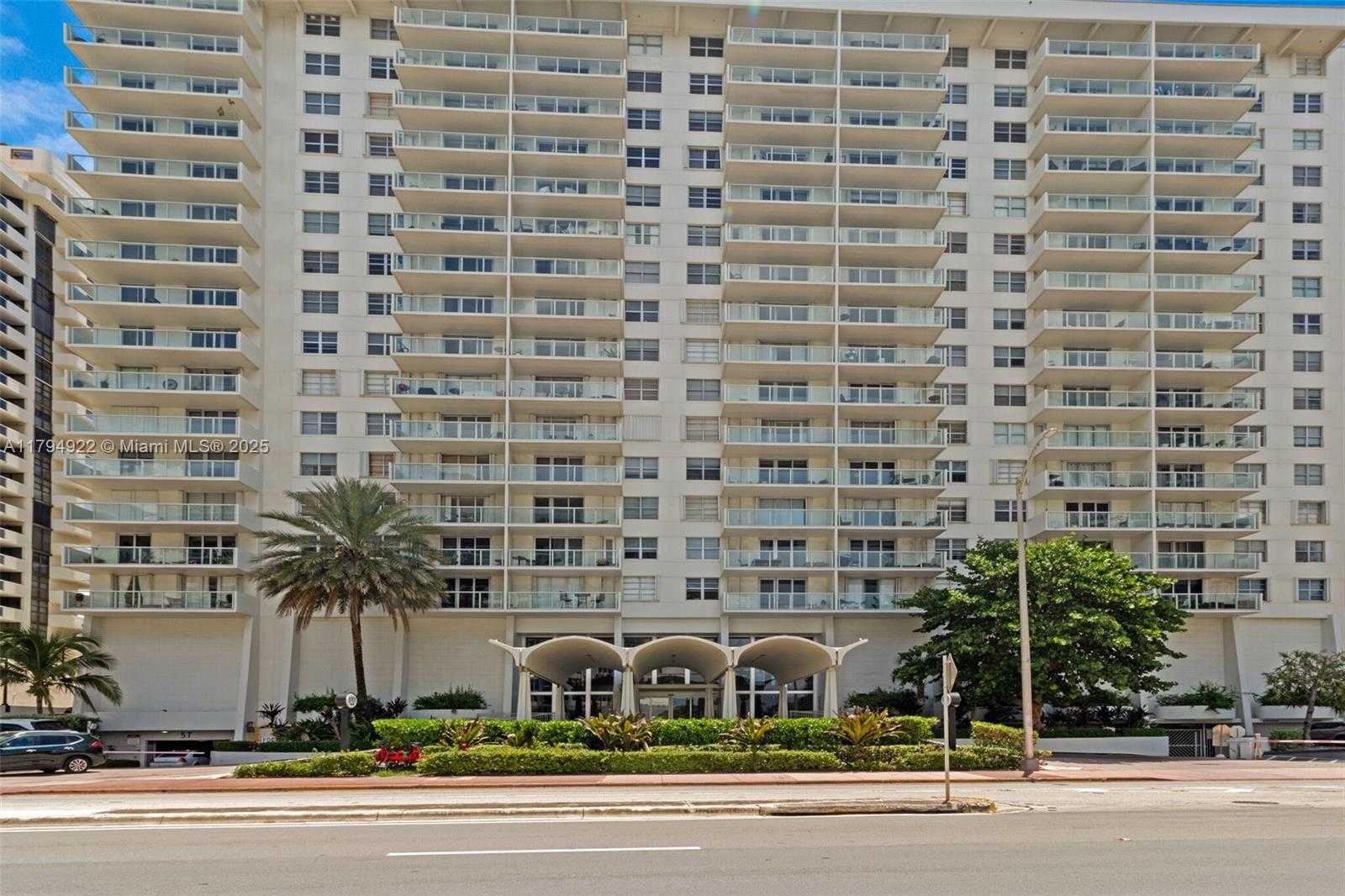 Small Image of 5701 COLLINS AVE #1707, Miami Beach Number 58