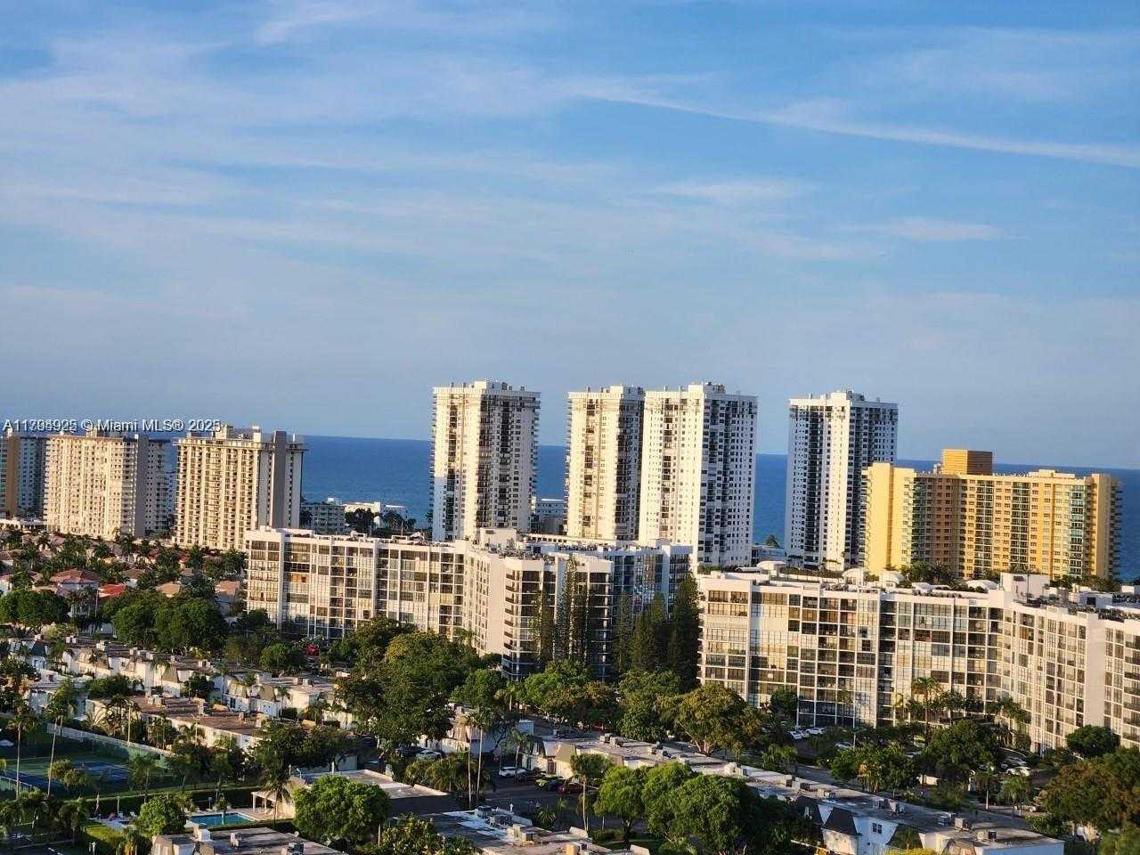 Small Image of 2500 PARKVIEW DR #2208, Hallandale Beach Number 10