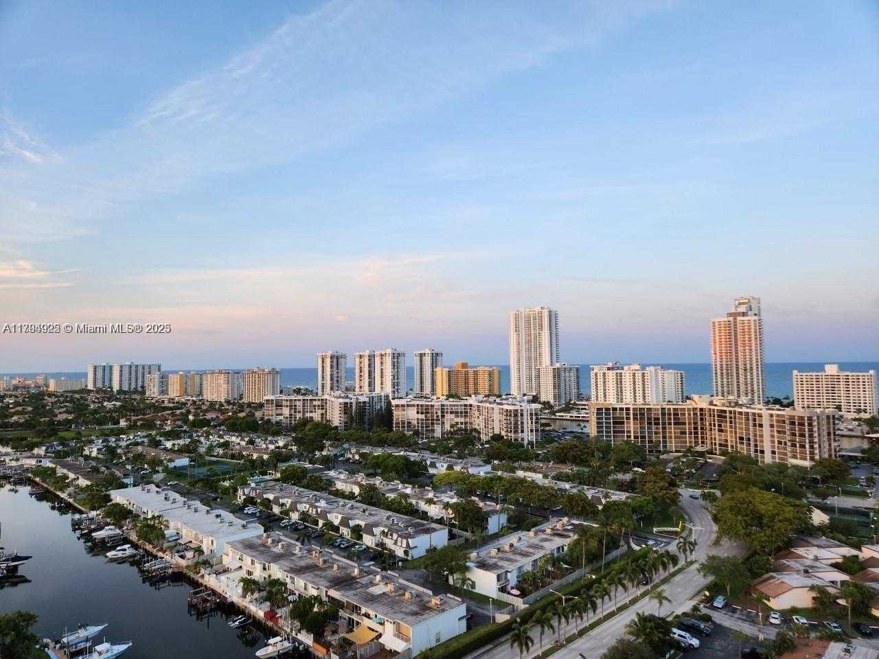 Small Image of 2500 PARKVIEW DR #2208, Hallandale Beach Number 11