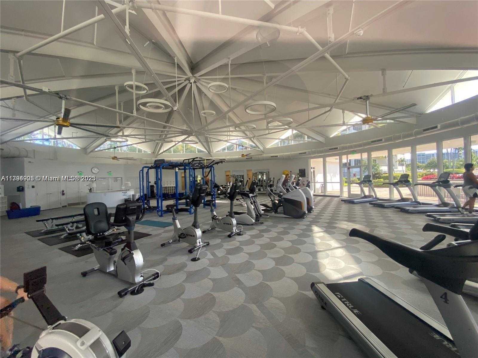 Small Image of 2500 PARKVIEW DR #2208, Hallandale Beach Number 15