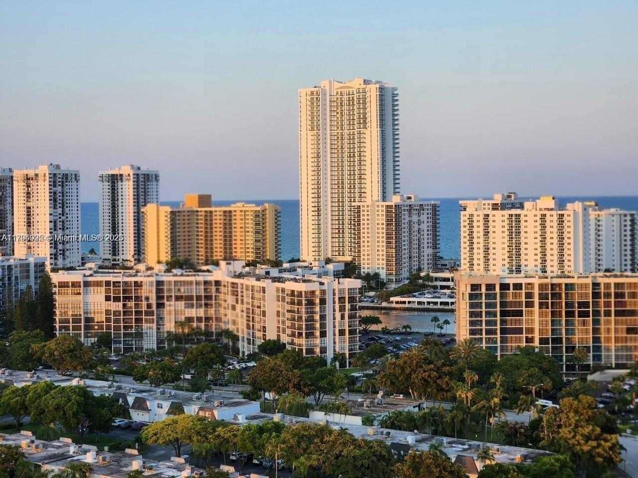 Small Image of 2500 PARKVIEW DR #2208, Hallandale Beach Number 18