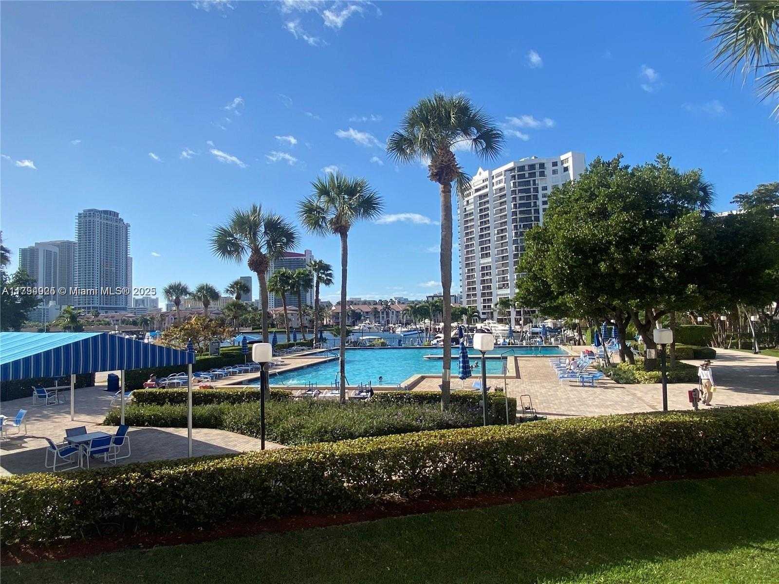 Small Image of 2500 PARKVIEW DR #2208, Hallandale Beach Number 29