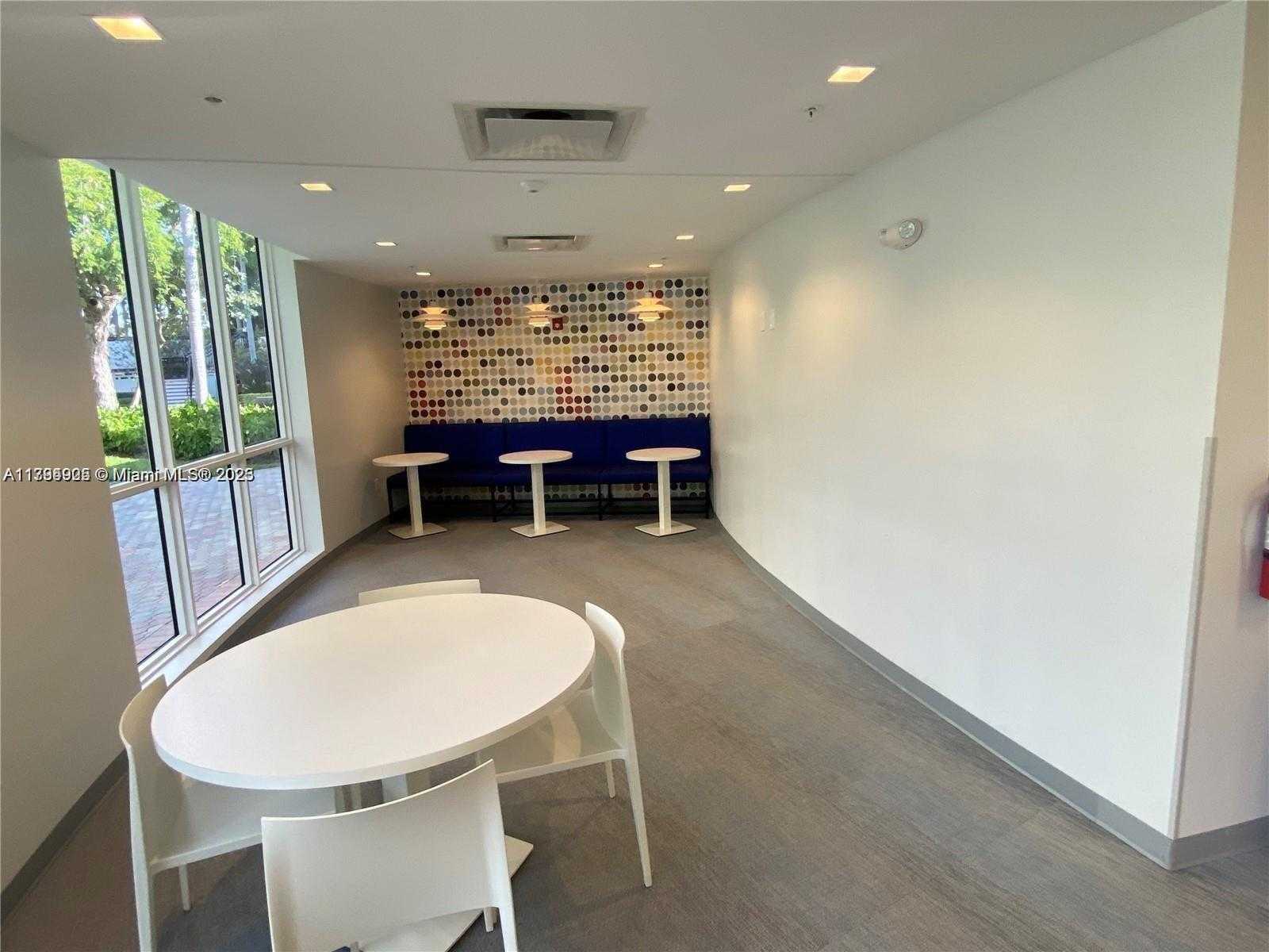 Small Image of 2500 PARKVIEW DR #2208, Hallandale Beach Number 40