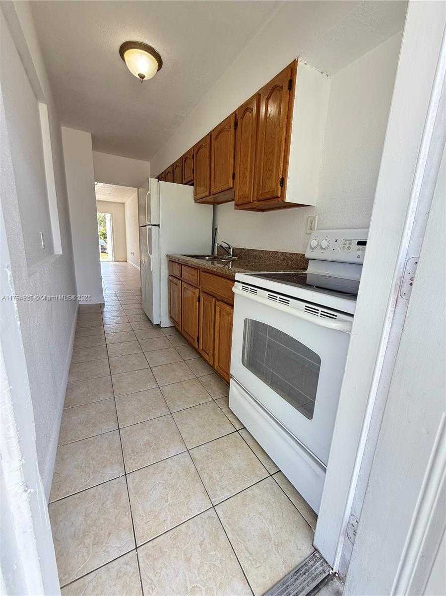 Small Image of 1471 NORTH EAST 170TH ST #120A, North Miami Beach Number 12