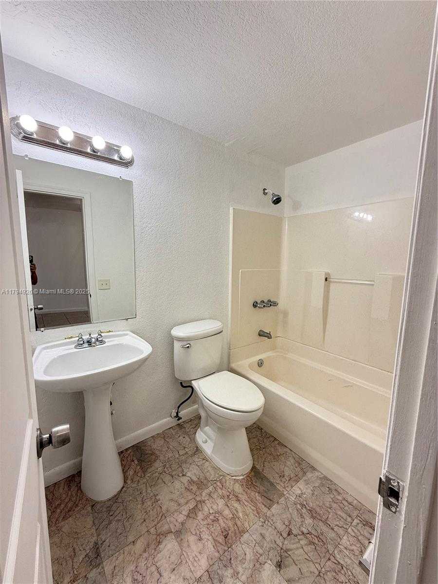 Small Image of 1471 NORTH EAST 170TH ST #120A, North Miami Beach Number 15