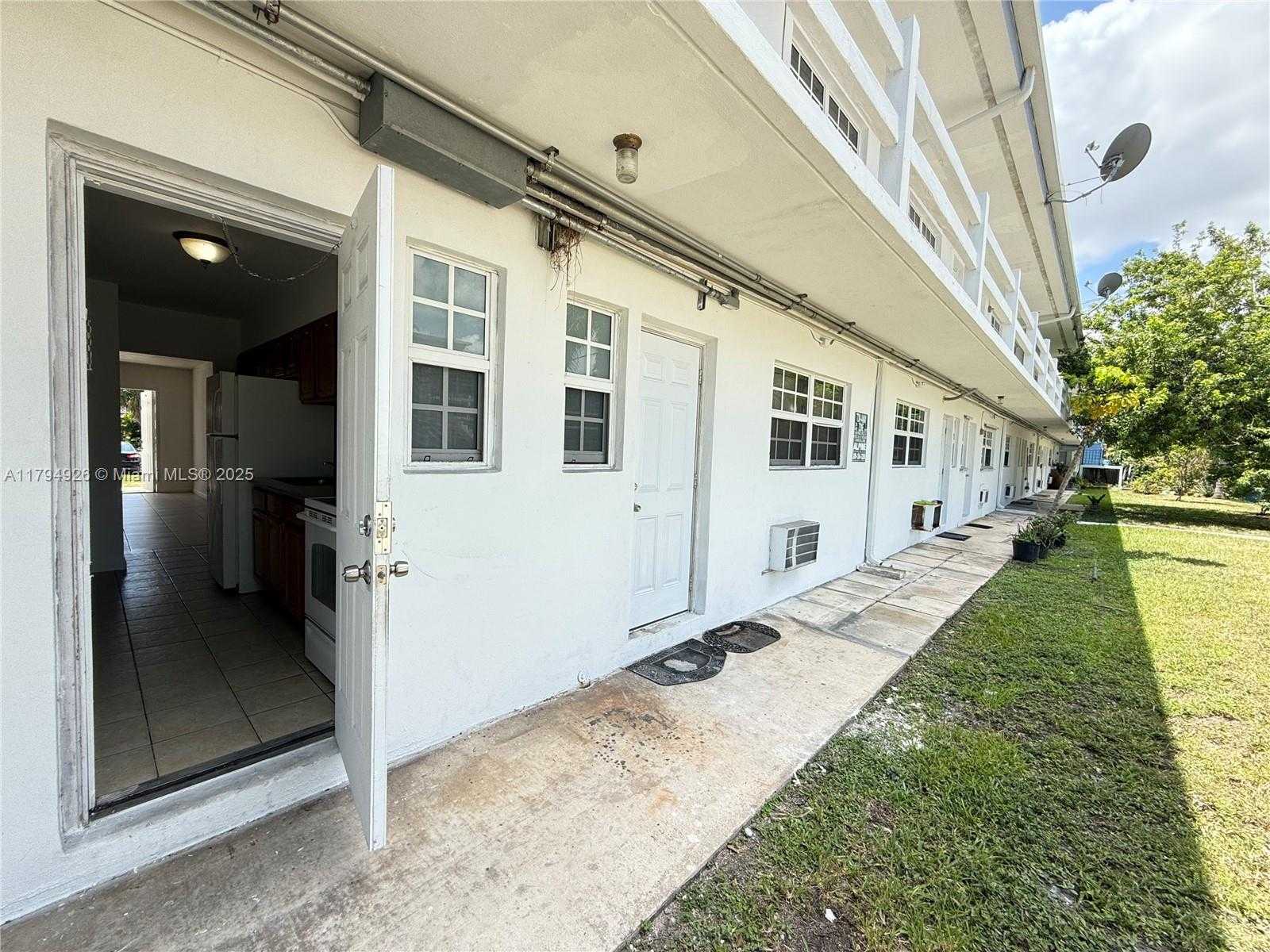 Small Image of 1471 NORTH EAST 170TH ST #120A, North Miami Beach Number 18