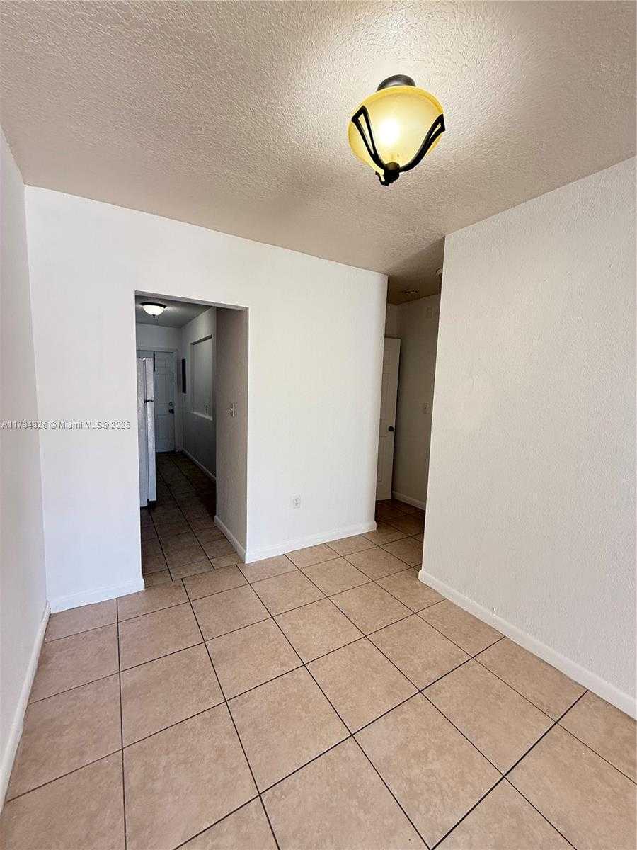 Small Image of 1471 NORTH EAST 170TH ST #120A, North Miami Beach Number 5