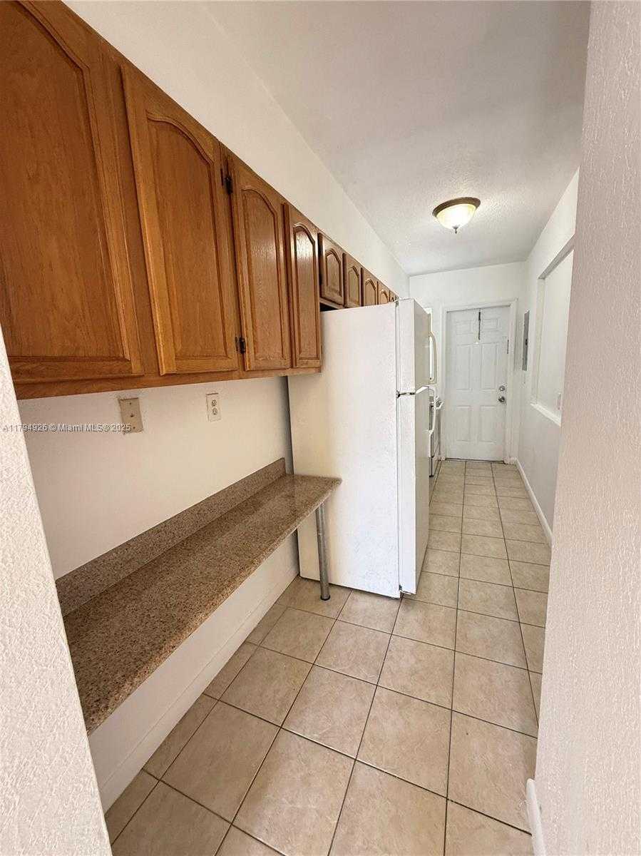Small Image of 1471 NORTH EAST 170TH ST #120A, North Miami Beach Number 6
