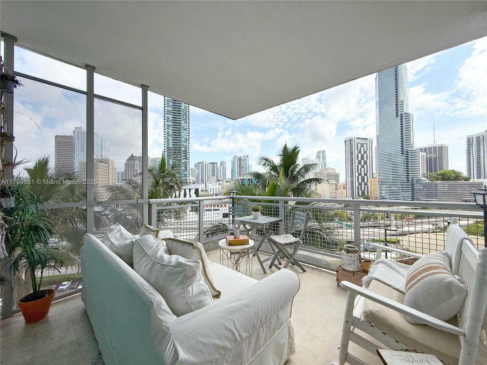 Small Image of 350 SOUTH MIAMI AVE #1205, Miami Number 15