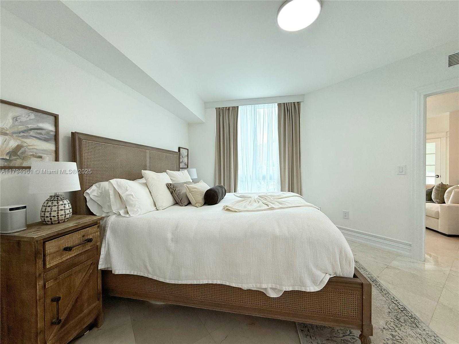 Small Image of 350 SOUTH MIAMI AVE #1205, Miami Number 21