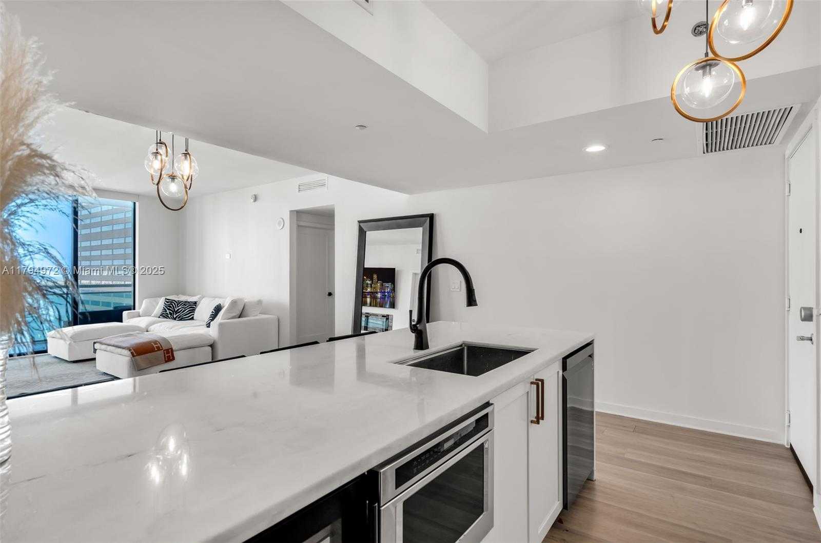 Small Image of 951 BRICKELL AVE #2706, Miami Number 10