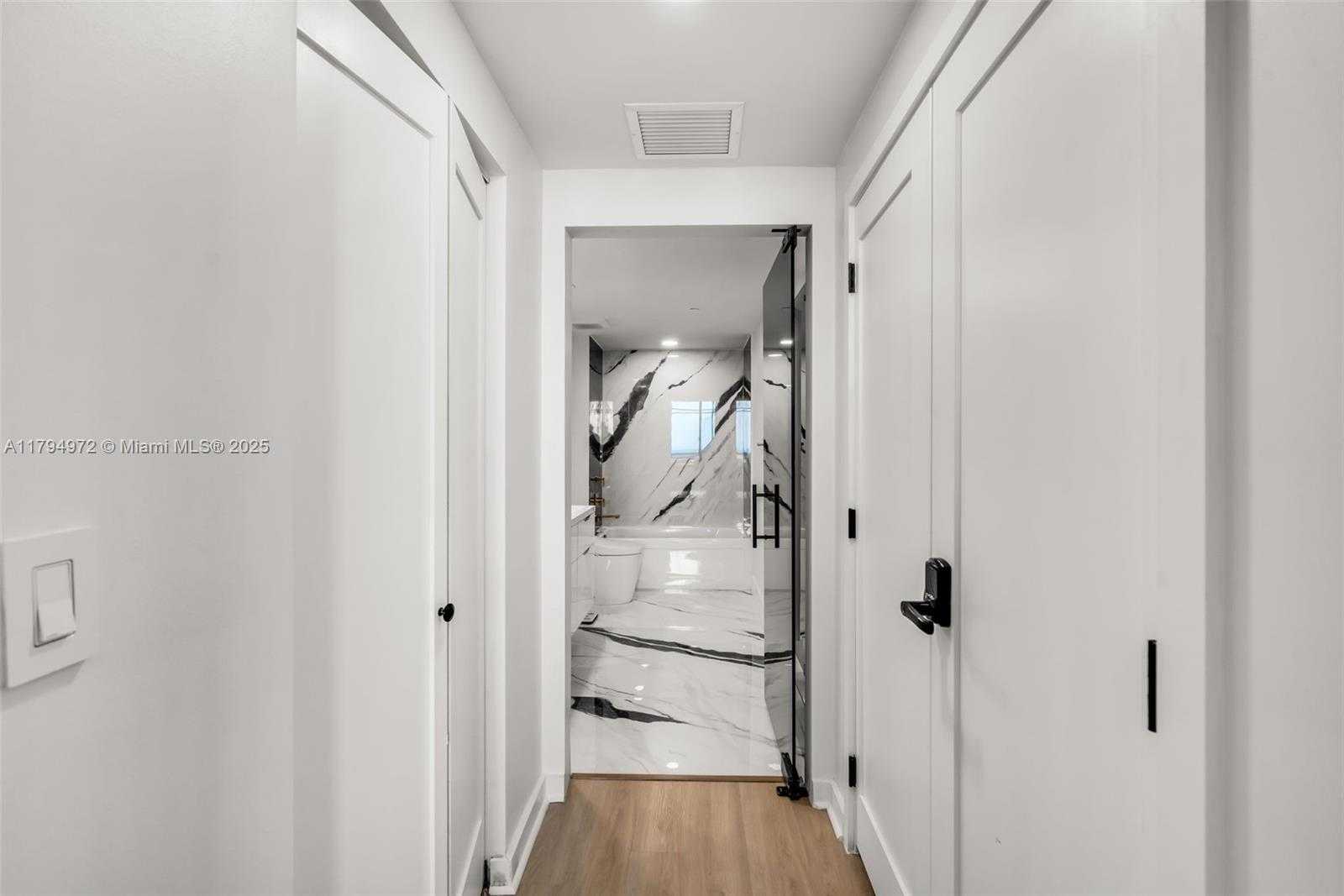Small Image of 951 BRICKELL AVE #2706, Miami Number 18