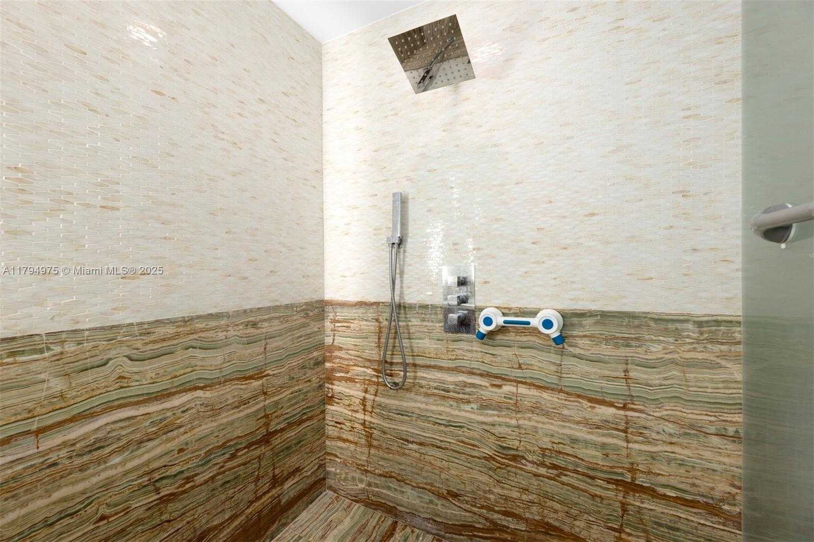 Small Image of 1 COLLINS AVENUE #402, Miami Beach Number 18