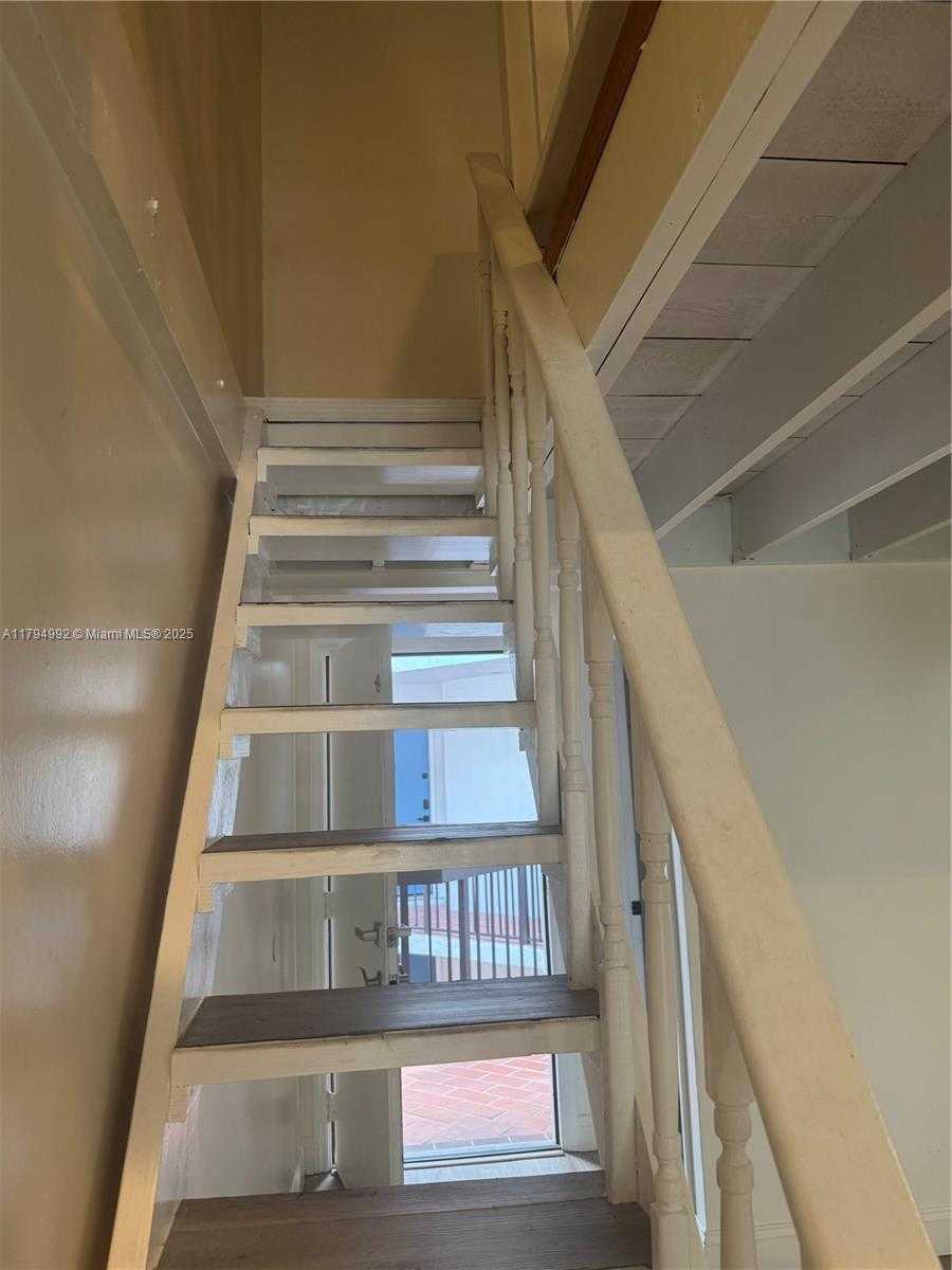 Small Image of 9419 FONTAINEBLEAU BLVD #210, Miami Number 13