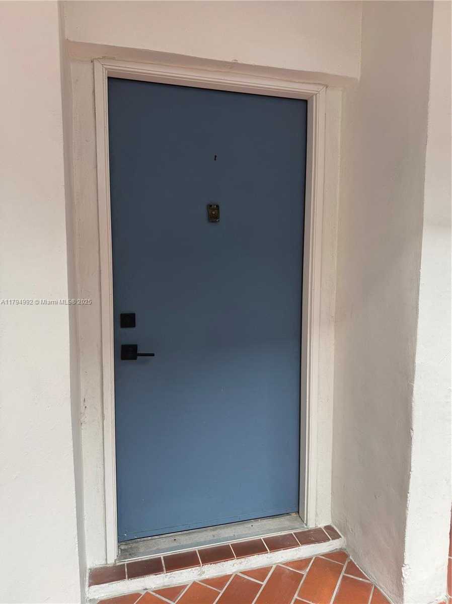 Small Image of 9419 FONTAINEBLEAU BLVD #210, Miami Number 2