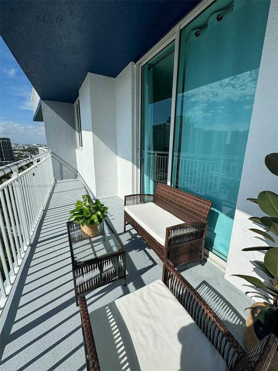 Small Image of 275 NORTH EAST 18TH ST #2004, Miami Number 19