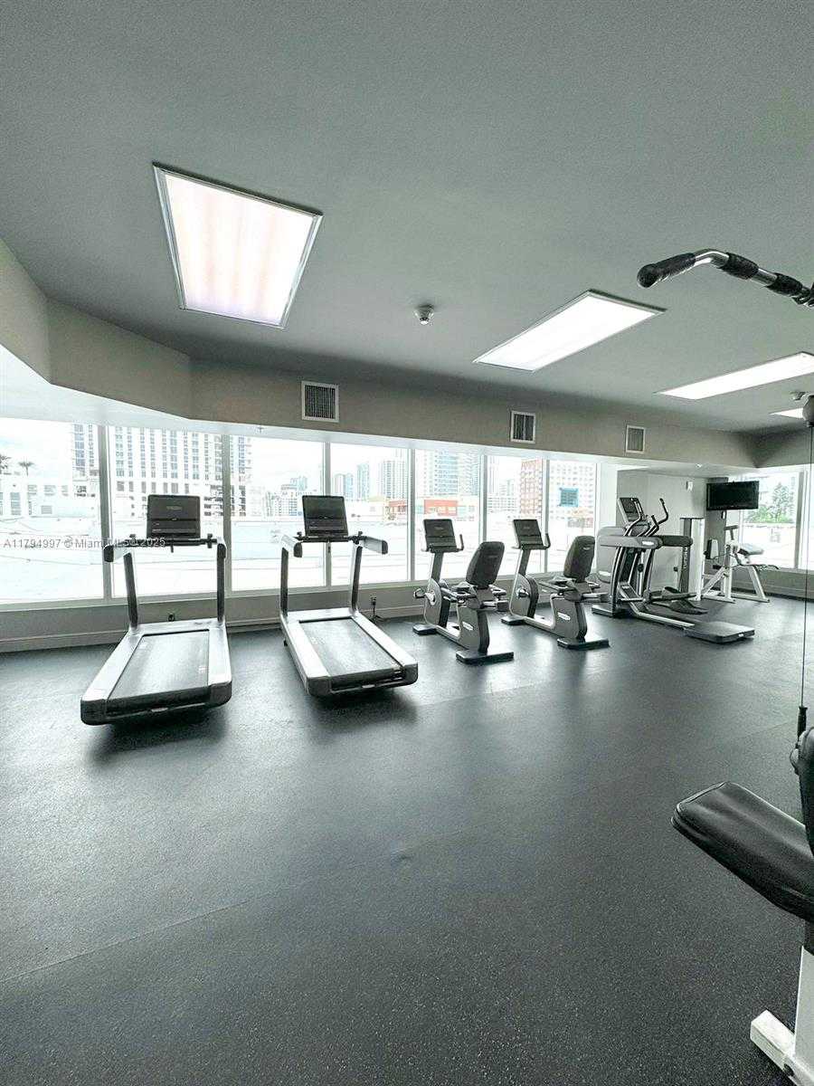 Small Image of 275 NORTH EAST 18TH ST #2004, Miami Number 24