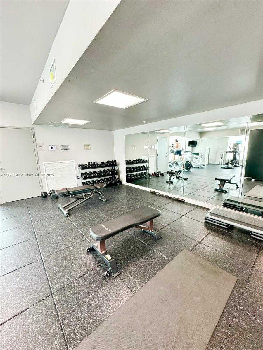 Small Image of 275 NORTH EAST 18TH ST #2004, Miami Number 26