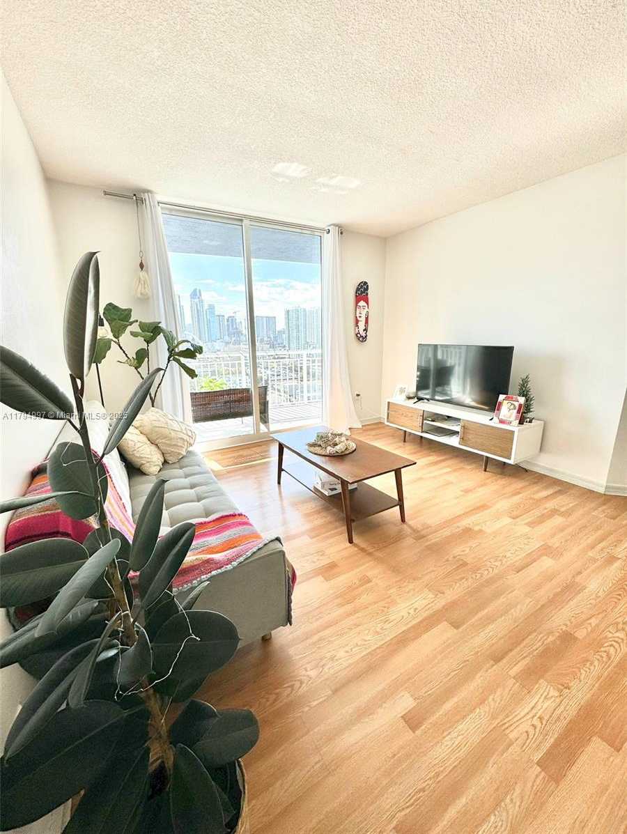 Small Image of 275 NORTH EAST 18TH ST #2004, Miami Number 5