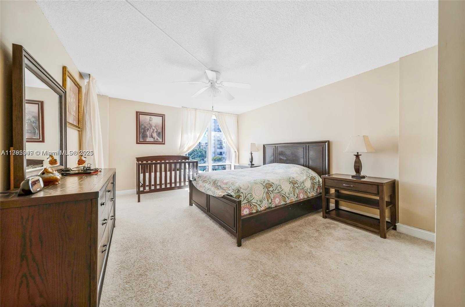 Small Image of 1600 SOUTH OCEAN DR #4G, Hollywood Number 10
