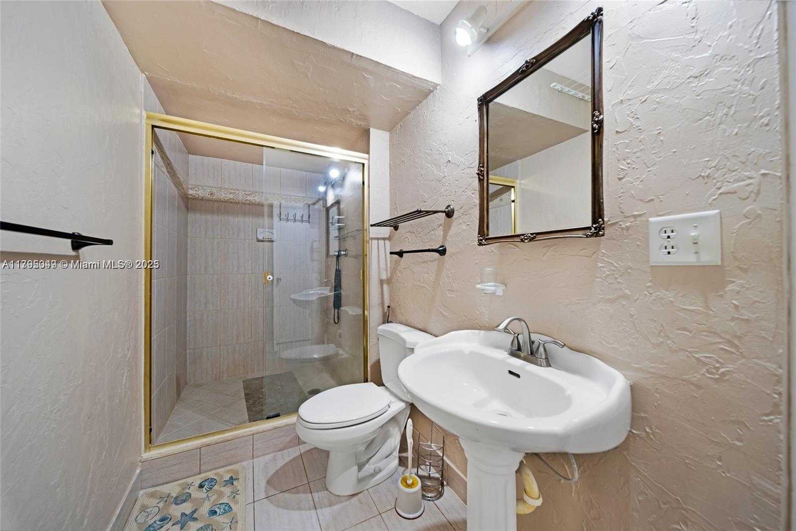 Small Image of 1600 SOUTH OCEAN DR #4G, Hollywood Number 13