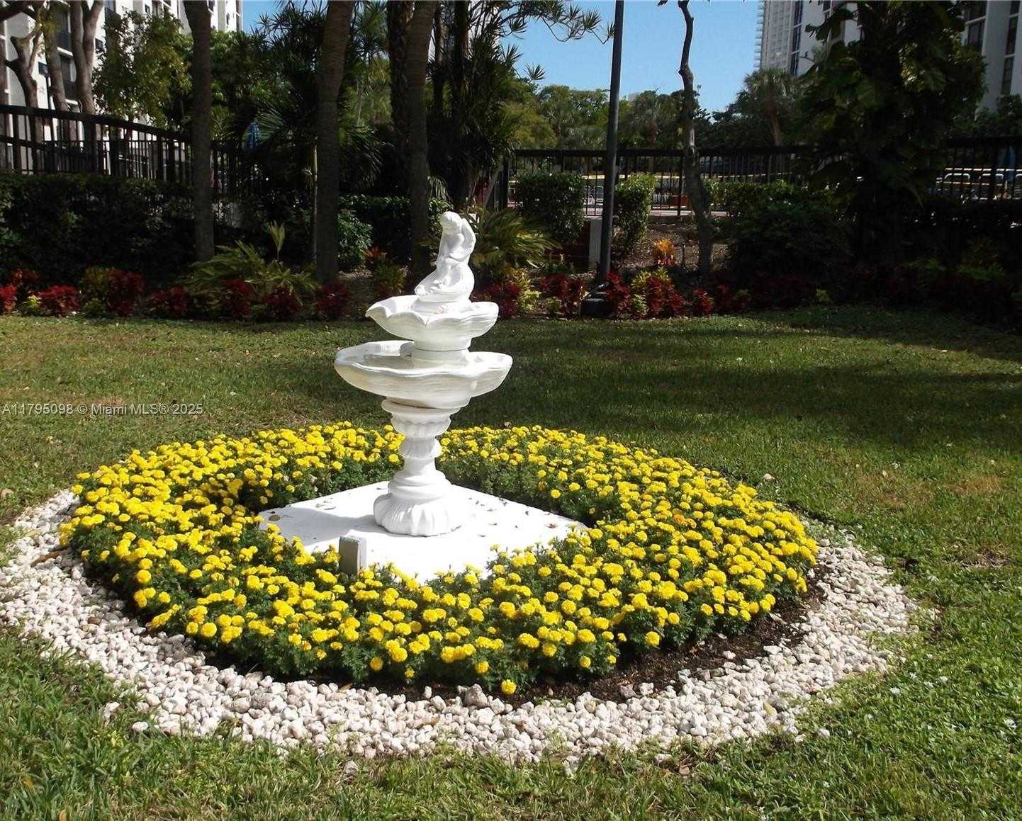 Small Image of 17021 NORTH BAY RD #1019, Sunny Isles Beach Number 34