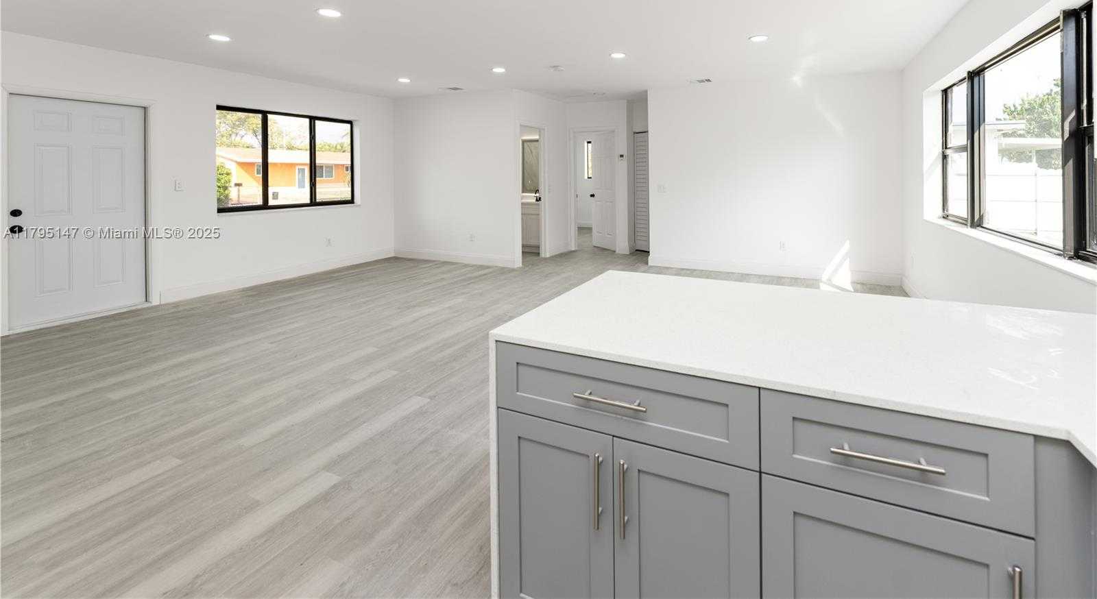 Small Image of 11532 SOUTH WEST 136TH TER, Miami Number 9