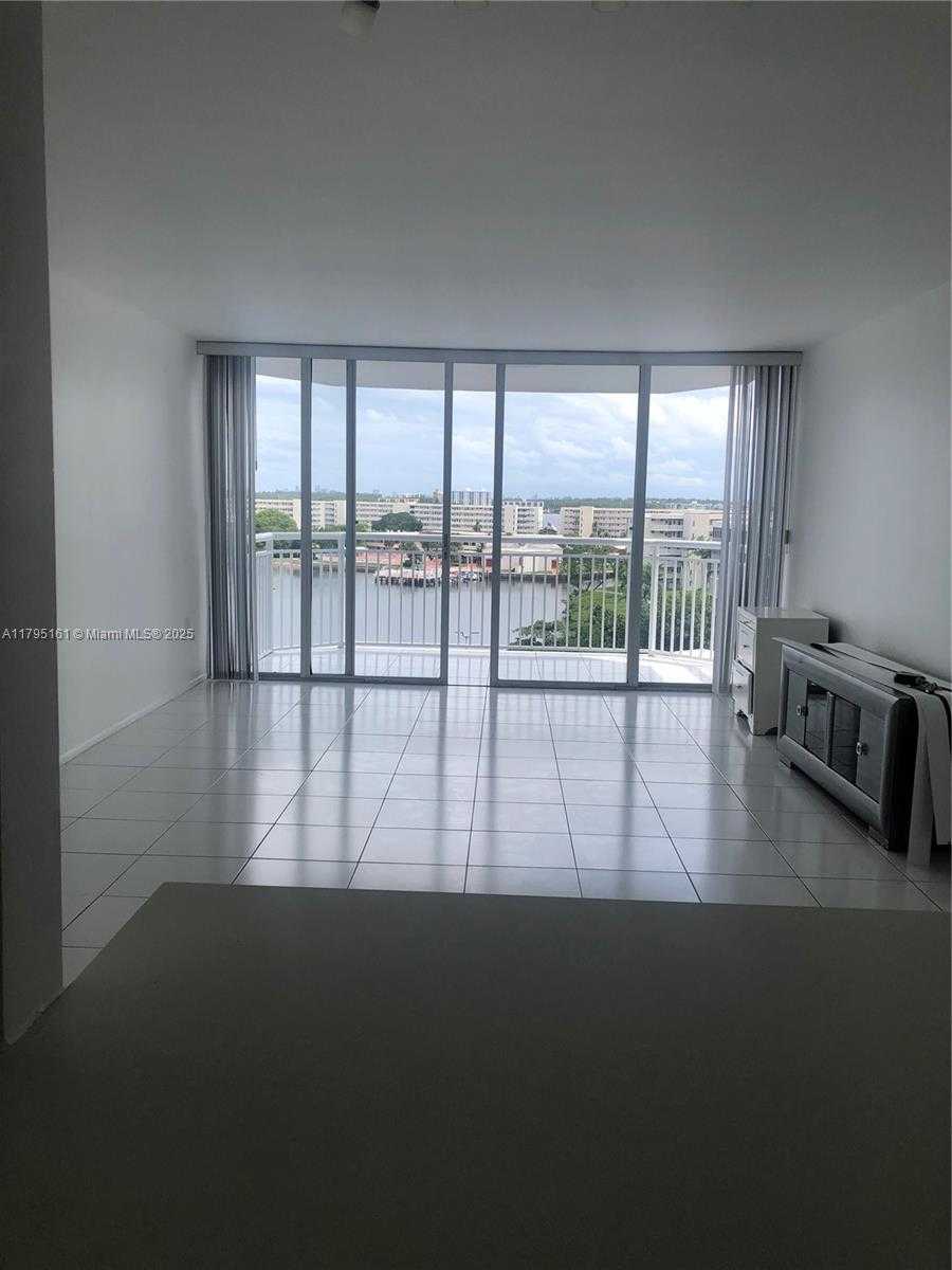 Small Image of 18081 BISCAYNE BLVD #703, Aventura Number 7