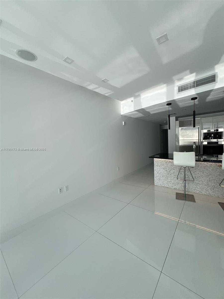 Small Image of 17121 COLLINS AVE #1607, Sunny Isles Beach Number 3