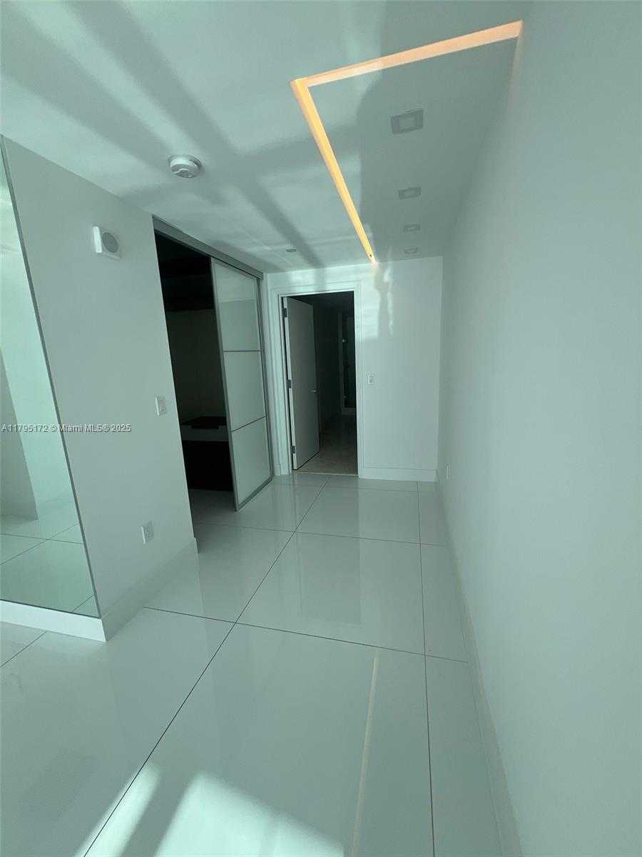 Small Image of 17121 COLLINS AVE #1607, Sunny Isles Beach Number 9