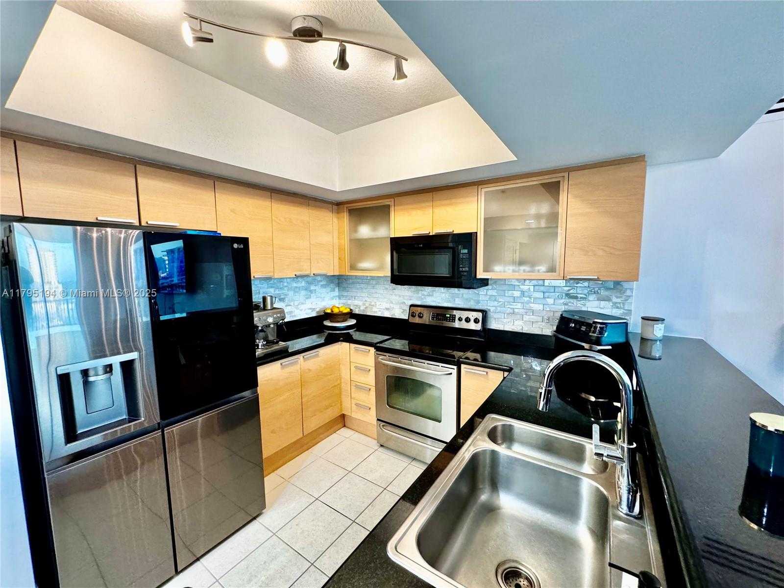 Small Image of 140 SOUTH DIXIE HWY #921, Hollywood Number 13