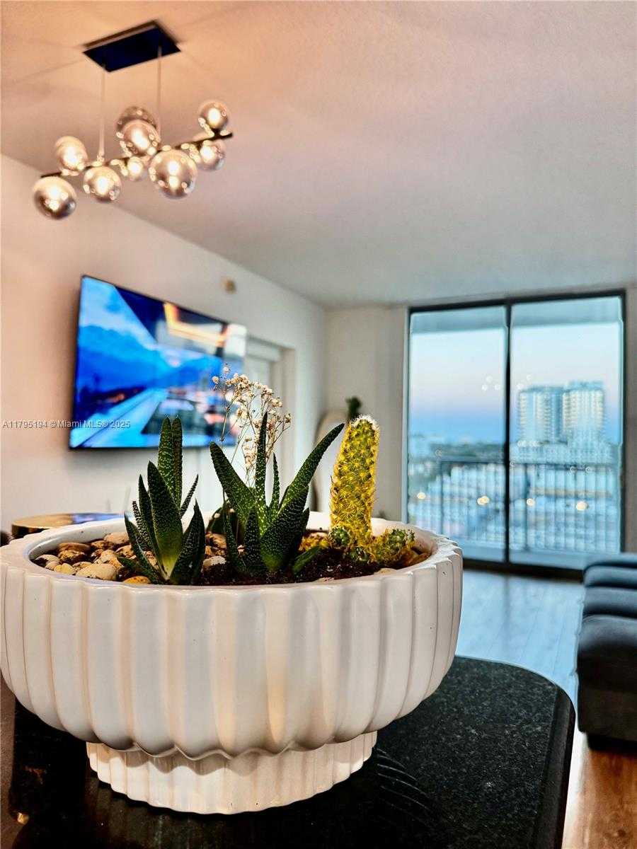 Small Image of 140 SOUTH DIXIE HWY #921, Hollywood Number 14