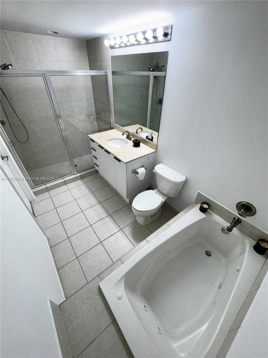 Small Image of 140 SOUTH DIXIE HWY #921, Hollywood Number 3