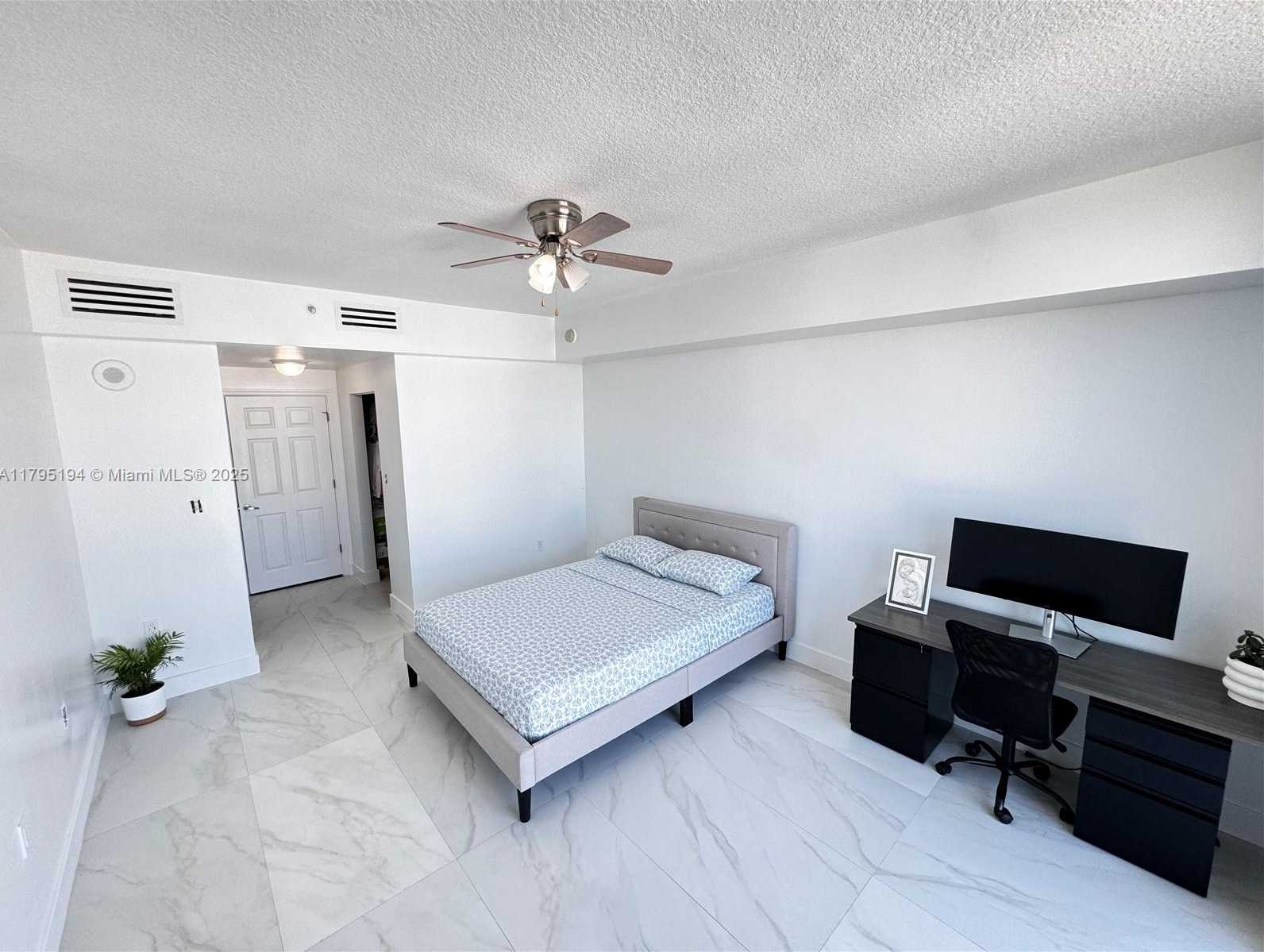 Small Image of 140 SOUTH DIXIE HWY #921, Hollywood Number 6