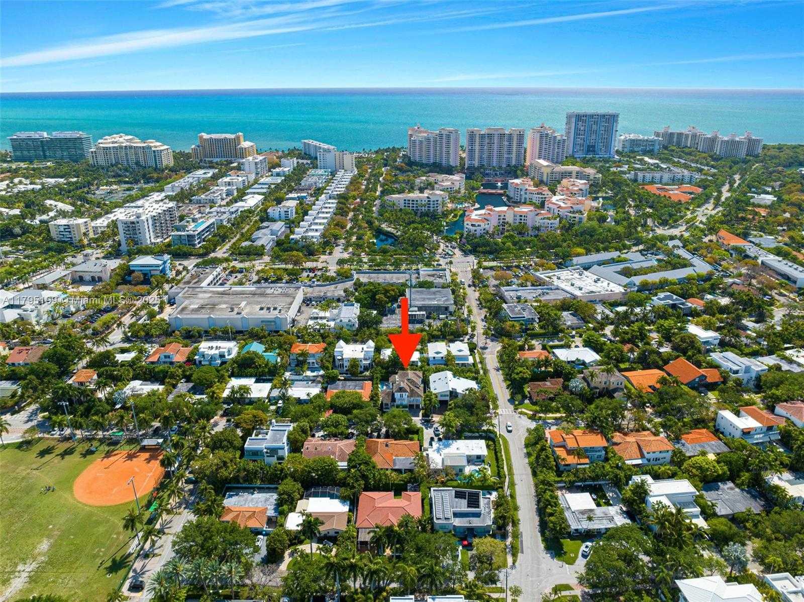 Small Image of 689 GLENRIDGE RD, Key Biscayne Number 6