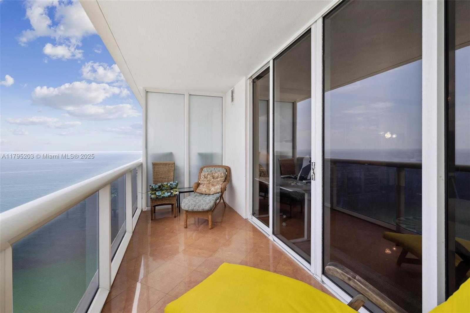 Small Image of 1830 SOUTH OCEAN DR #4712, Hallandale Beach Number 16