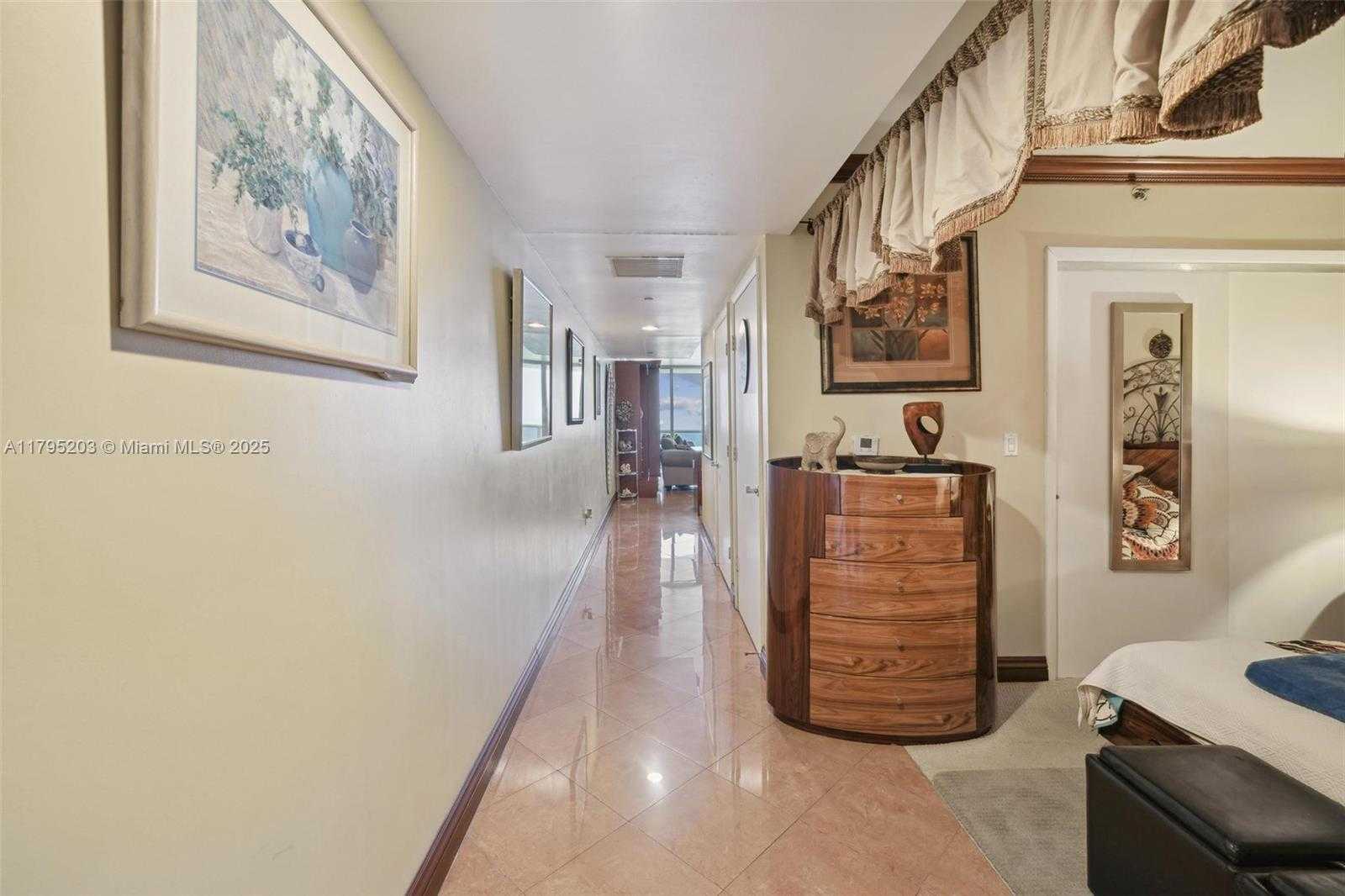 Small Image of 1830 SOUTH OCEAN DR #4712, Hallandale Beach Number 9
