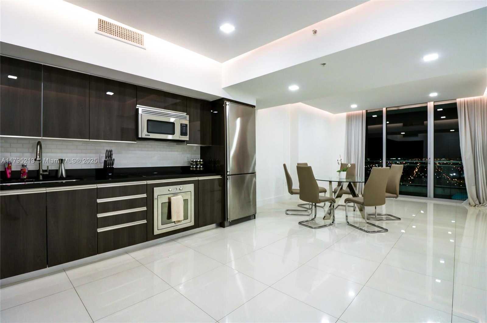 Small Image of 92 SOUTH WEST 3RD ST #2809, Miami Number 2