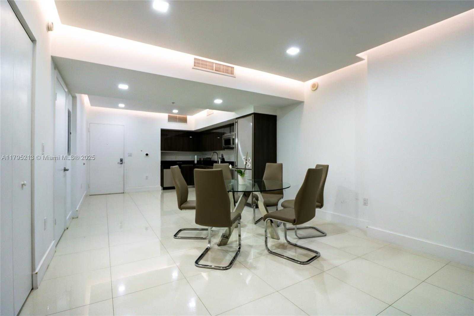 Small Image of 92 SOUTH WEST 3RD ST #2809, Miami Number 4
