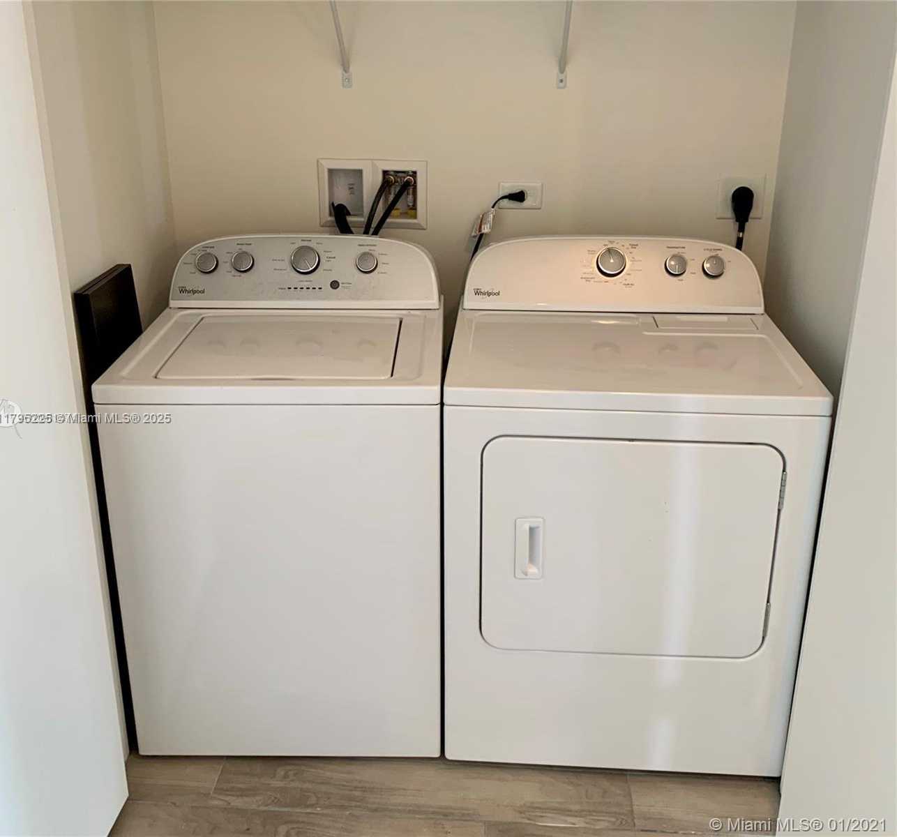 Small Image of 999 SOUTH WEST 1ST AVE #1812, Miami Number 13
